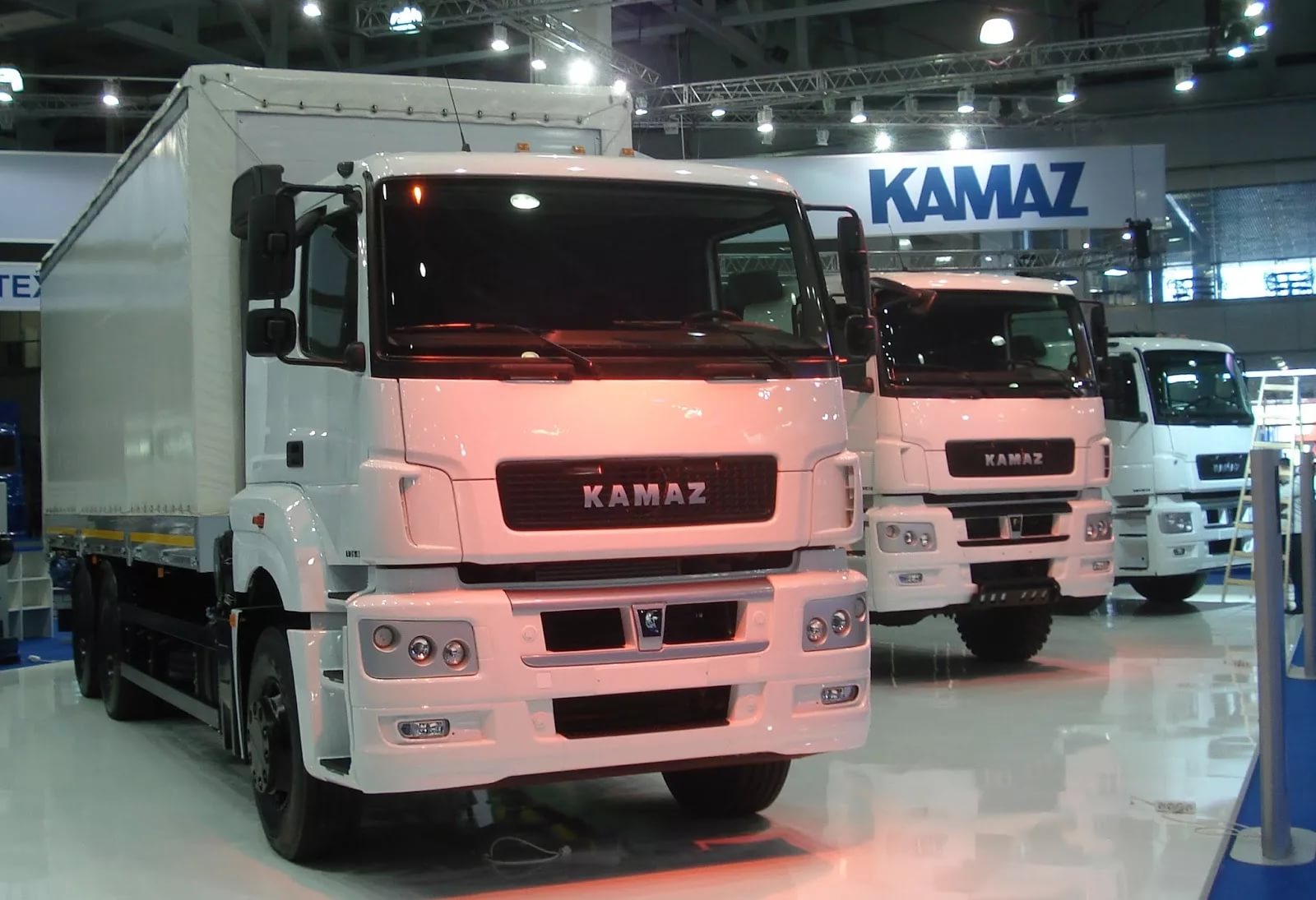 КАМАЗ- лидер российского рынка грузовых автомобилей по итогам августа 2017 года
