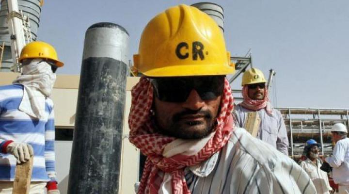 Саудовская Аравия борется с демпингом цен на нефть с Россией
